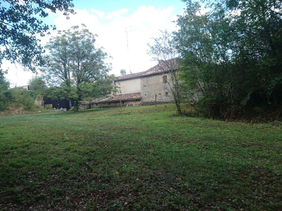 Location Meublee Au Milieu D'Un Ecrin De Verdure Aux Vieux Fours Noaillac Εξωτερικό φωτογραφία